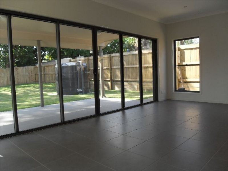 102 Lumley Road, Upper Mount Gravatt QLD 4122