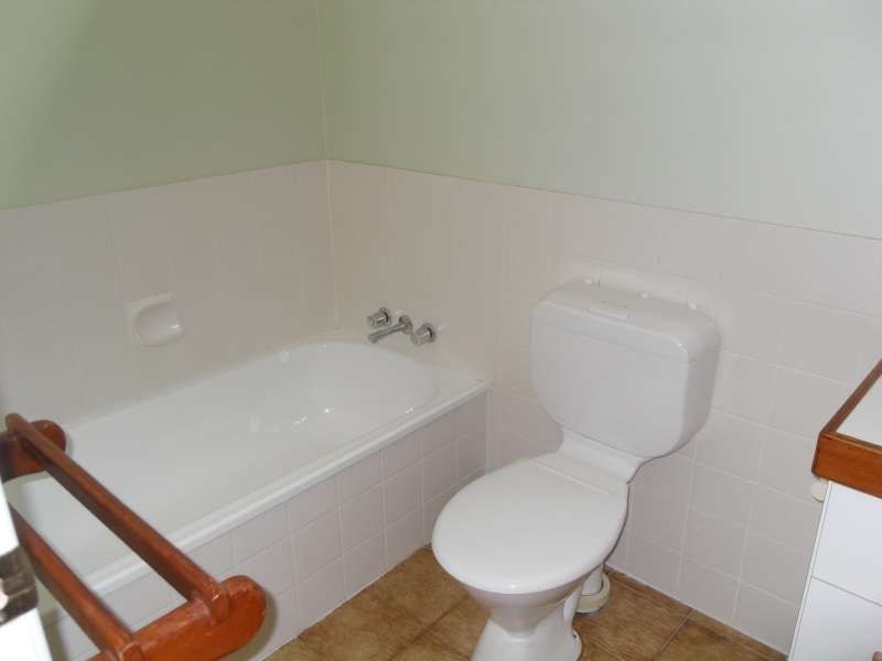 6 Keil Place, Chapel Hill QLD 4069