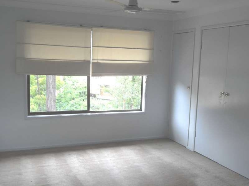 6 Keil Place, Chapel Hill QLD 4069