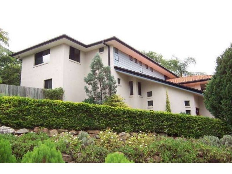 37 Regency Place, Kenmore Hills QLD 4069