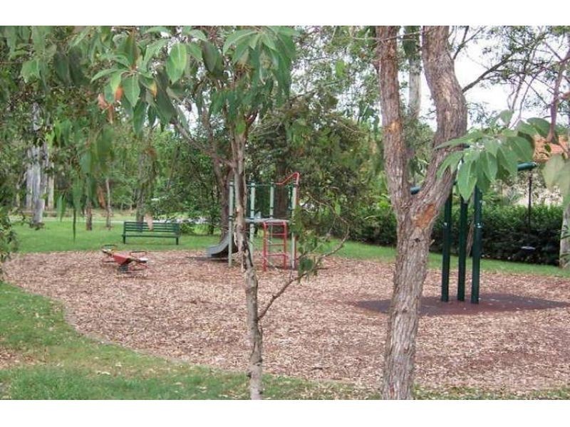 37 Regency Place, Kenmore Hills QLD 4069
