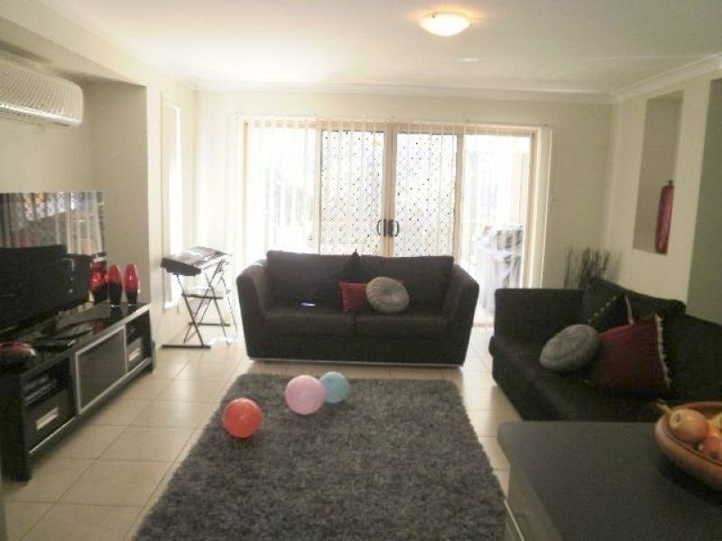 7 Daphne Place, Wakerley QLD 4154