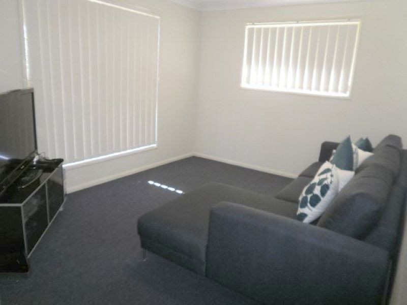 7 Daphne Place, Wakerley QLD 4154
