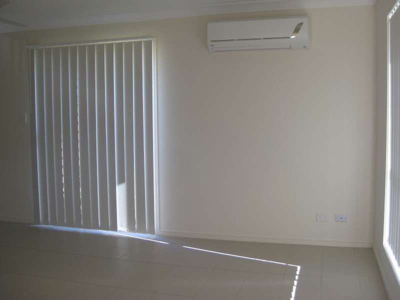 2/16 Grandview Parade, Griffin QLD 4503