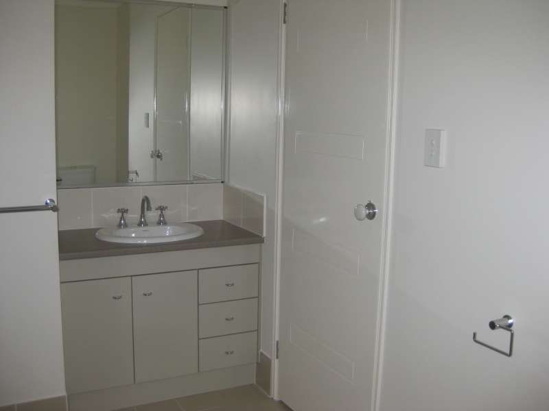 2/16 Grandview Parade, Griffin QLD 4503