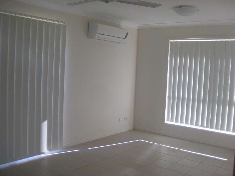 2/16 Grandview Parade, Griffin QLD 4503