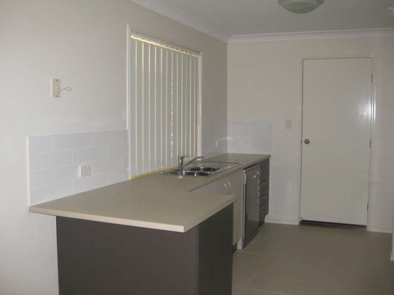 1/16 Grandview Parade, Griffin QLD 4503