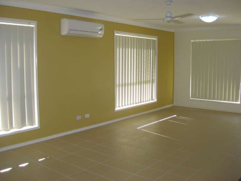 1/12 Grandview Parade, Griffin QLD 4503