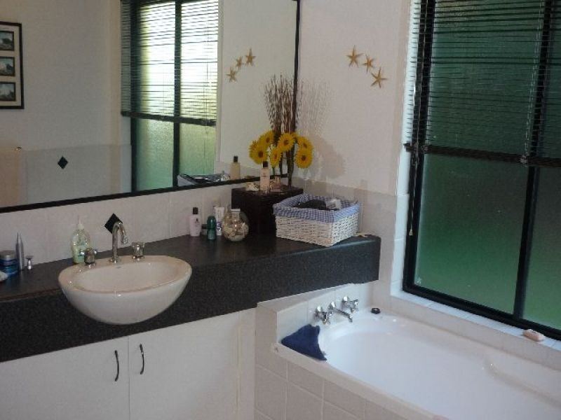 15 Winton Crescent, Murarrie QLD 4172