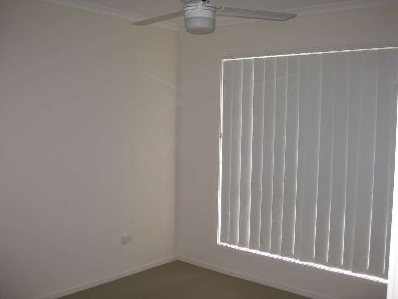 1/10 Elle Court, Warner QLD 4500