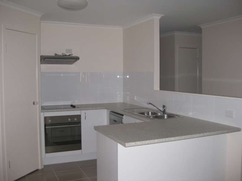 1/10 Elle Court, Warner QLD 4500