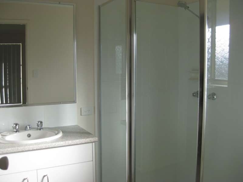 1, 10 Eve Court, Kallangur QLD 4503