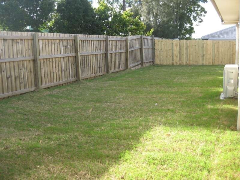 1, 10 Eve Court, Kallangur QLD 4503