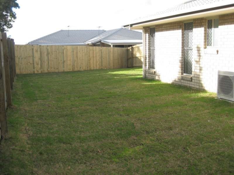 1, 10 Eve Court, Kallangur QLD 4503