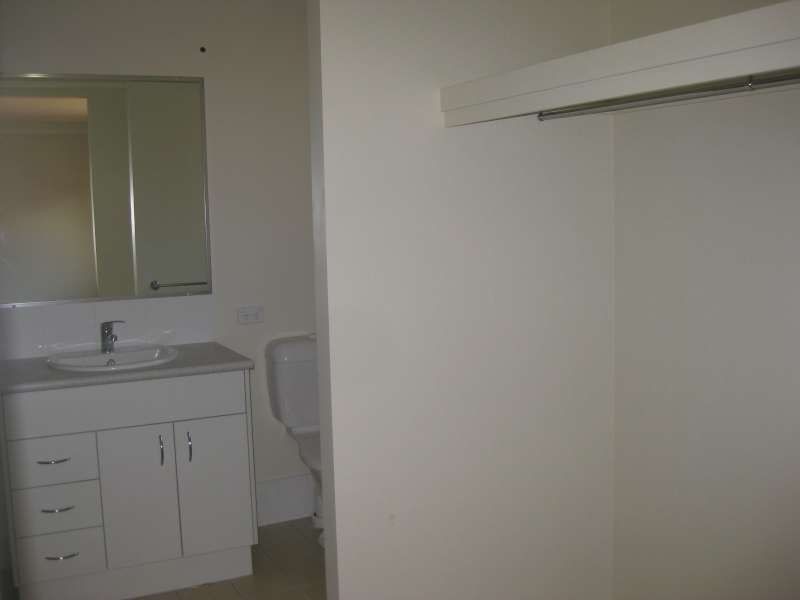 15 Diane Parade, Kallangur QLD 4503