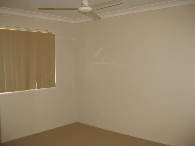 15 Diane Parade, Kallangur QLD 4503