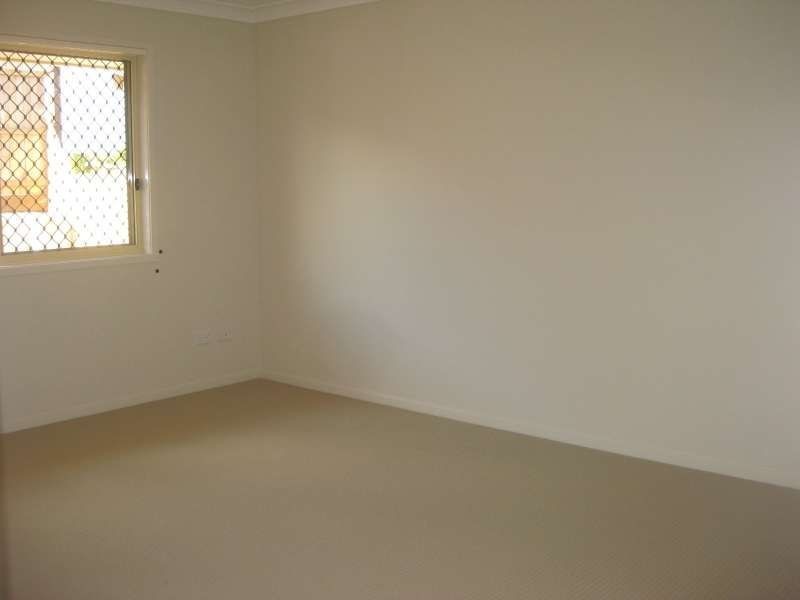 15 Diane Parade, Kallangur QLD 4503