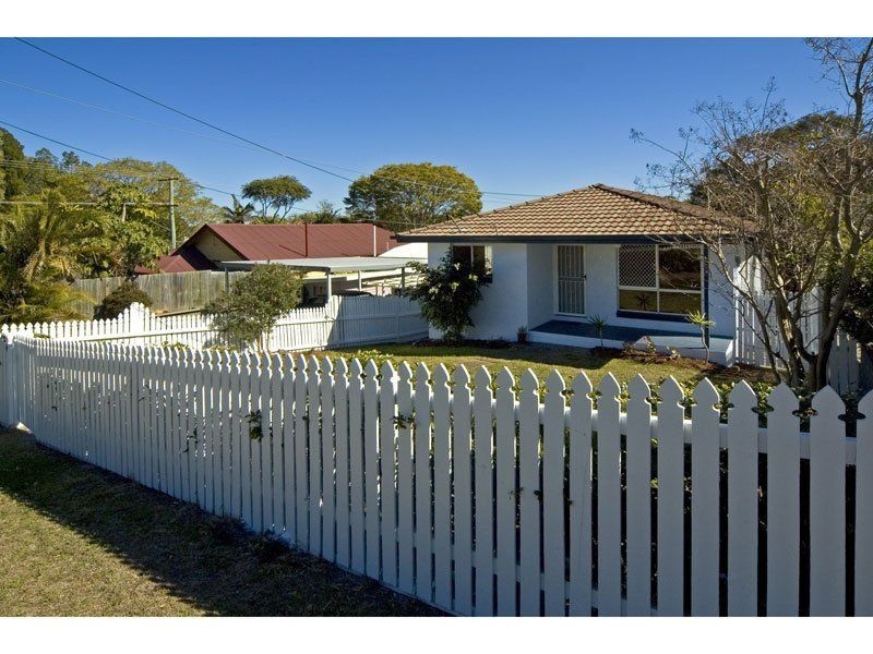 4 Hurd Terrace, Morningside QLD 4170