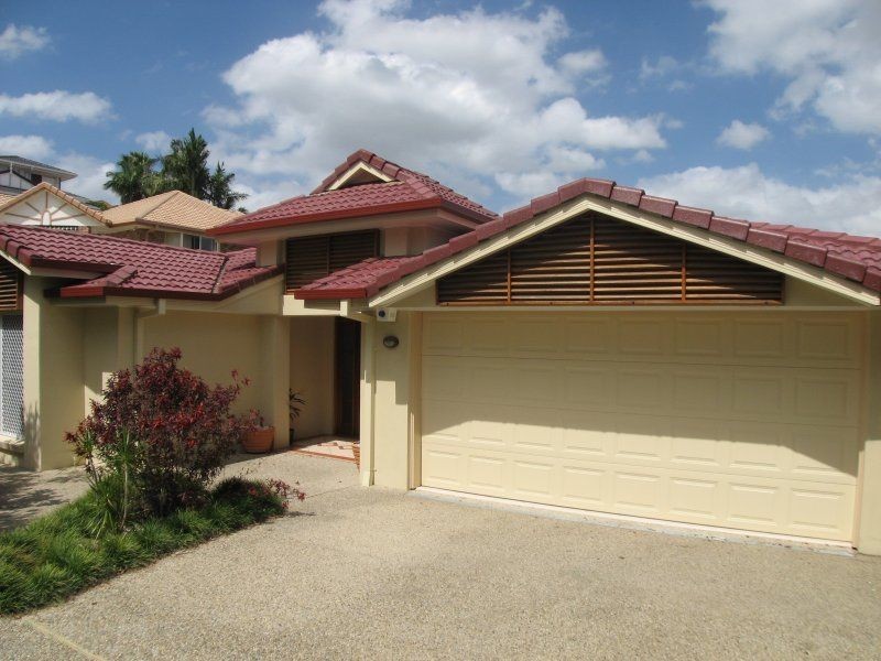 64 Gem Road, Kenmore QLD 4069