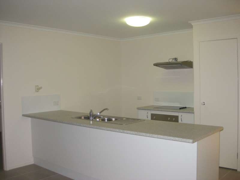 1/8 Eve Court, Kallangur QLD 4503