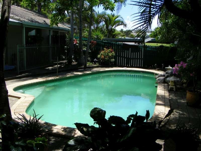 24 Melbourne Road, Arundel QLD 4214