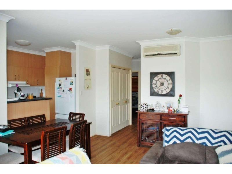 5/52 Mitre Street, St Lucia QLD 4067