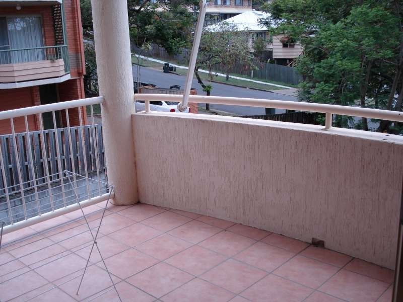 5/52 Mitre Street, St Lucia QLD 4067