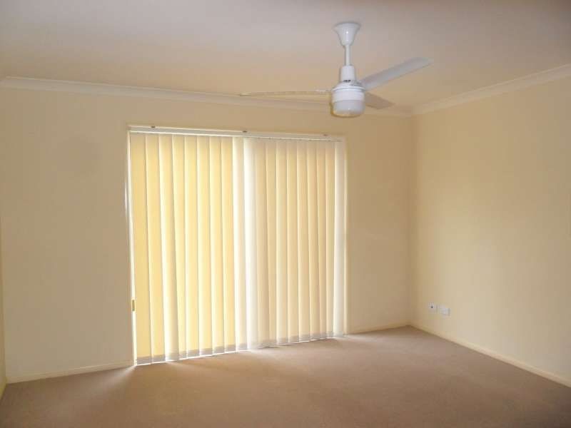 15 Ingles Circuit, Arundel QLD 4214