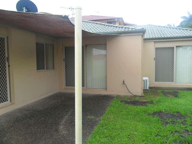 15 Ingles Circuit, Arundel QLD 4214