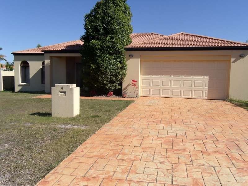 4 Orpington Court, Arundel QLD 4214