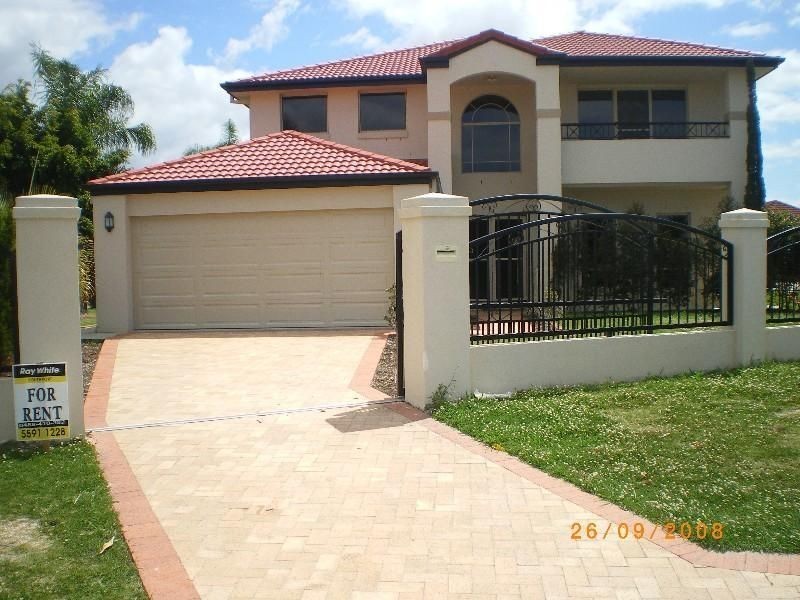 9 Marjorie Crescent, Benowa QLD 4217