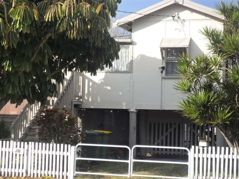 28 Central Street, Labrador QLD 4215