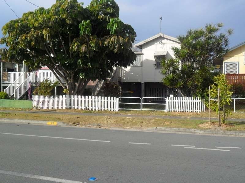28 Central Street, Labrador QLD 4215