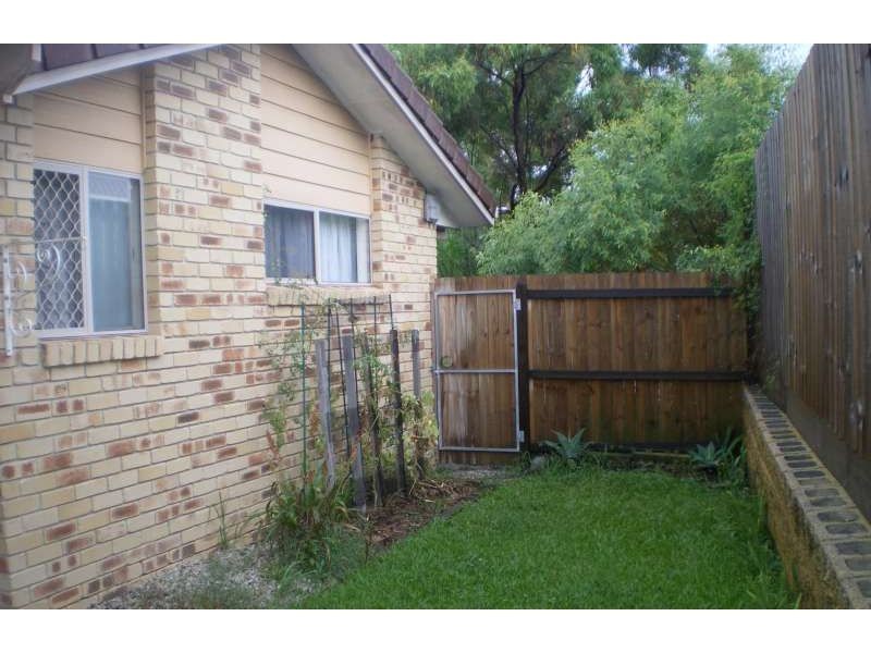 124 Macquarie Avenue, Molendinar QLD 4214