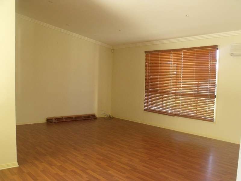 18 Tiger Drive, Arundel QLD 4214