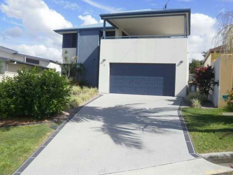 9 Reynolds Avenue, Labrador QLD 4215