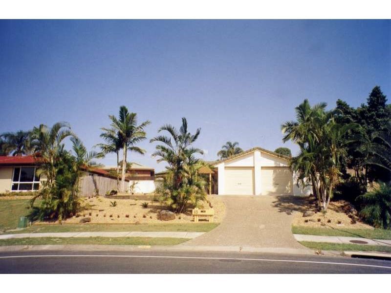 65 Allied Drive, Arundel QLD 4214
