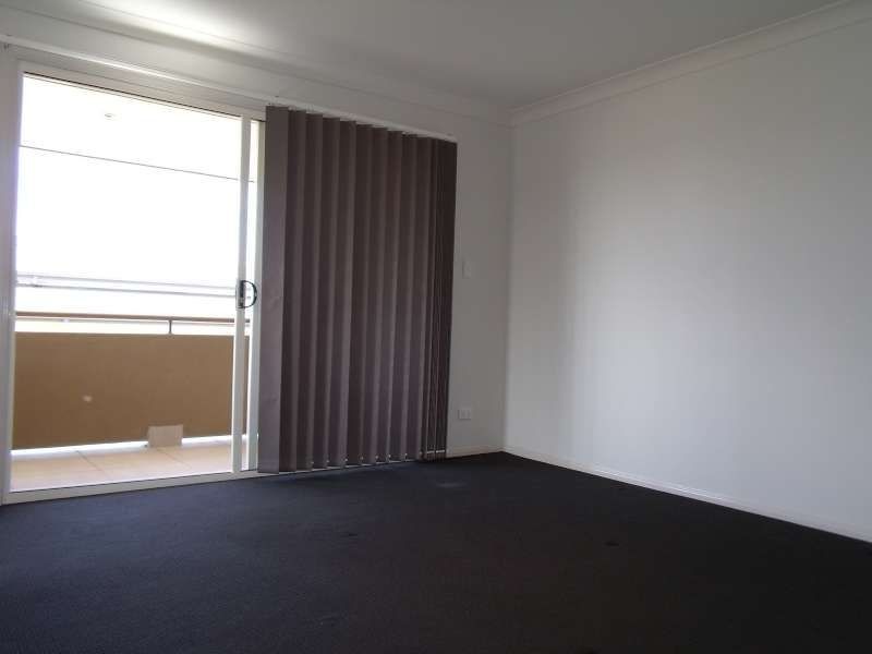 3/18 Minnie Street, Southport QLD 4215