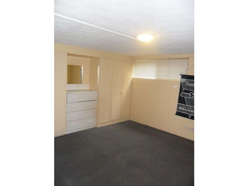 91b Eugaree Street, Southport QLD 4215