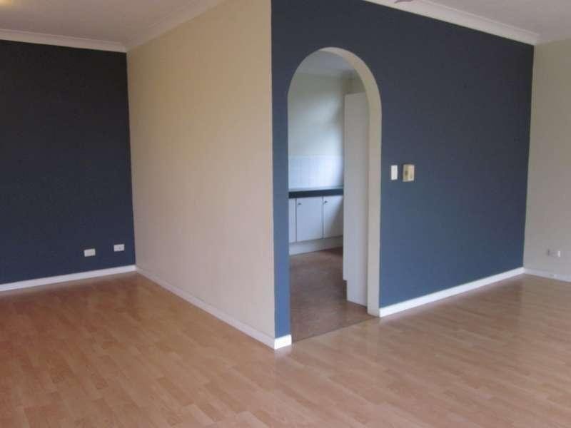 4/52 Sisley Street, St Lucia QLD 4067