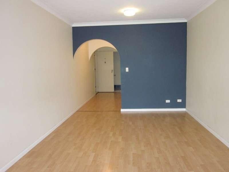 4/52 Sisley Street, St Lucia QLD 4067