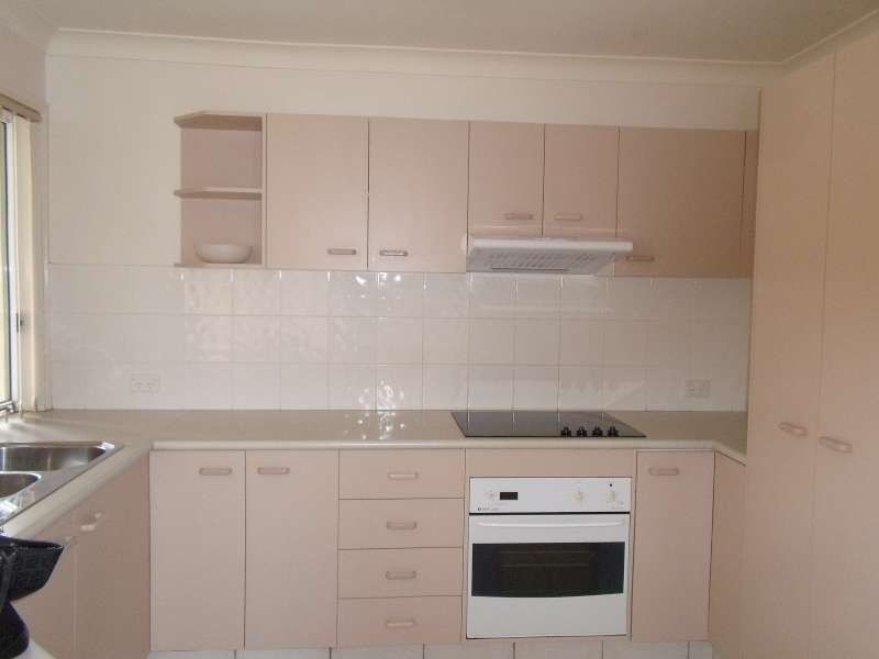 38 Marble Arch Place, Arundel QLD 4214