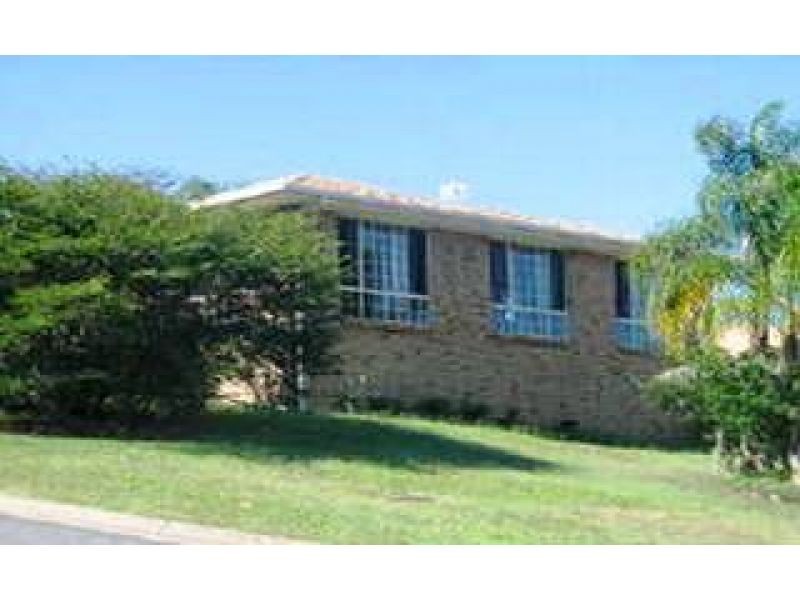 2 Regal Court, Highland Park QLD 4211