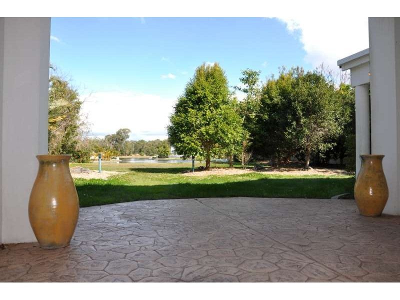 104/40 Cotlew Street, Bundall QLD 4217