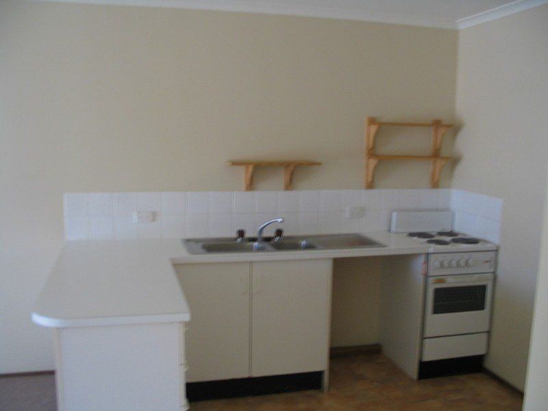 2, 36 McMillan Street, Labrador QLD 4215