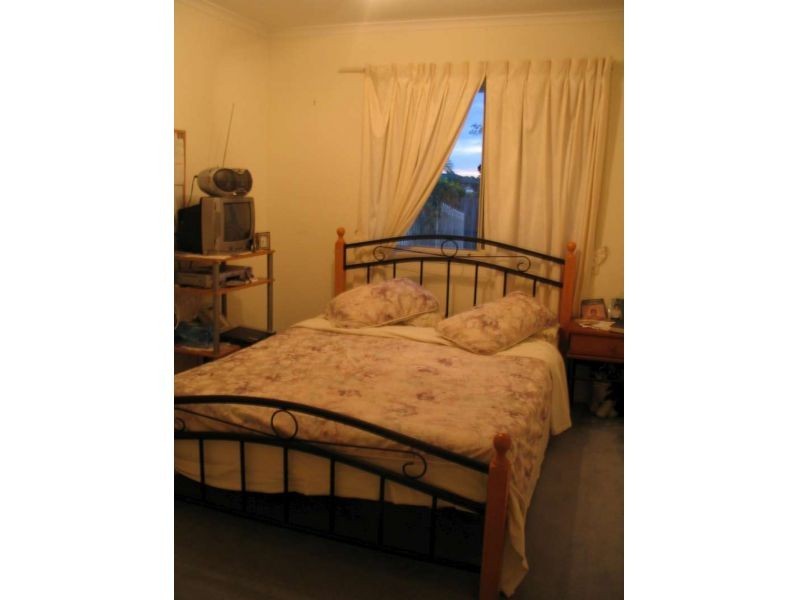 42 Lucille Ball Place, Parkwood QLD 4214