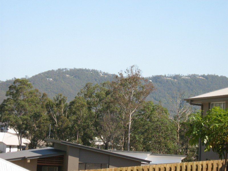 8 Calypso Court, Oxenford QLD 4210