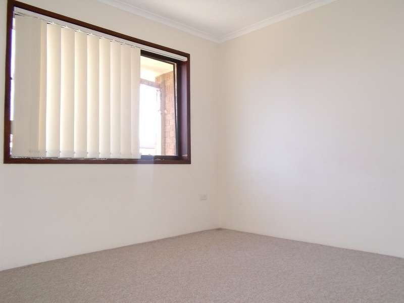 8, 8/32 Imperial Parade, Labrador QLD 4215