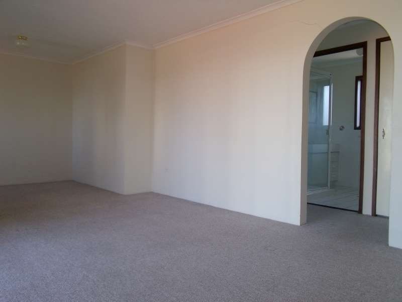 8, 8/32 Imperial Parade, Labrador QLD 4215