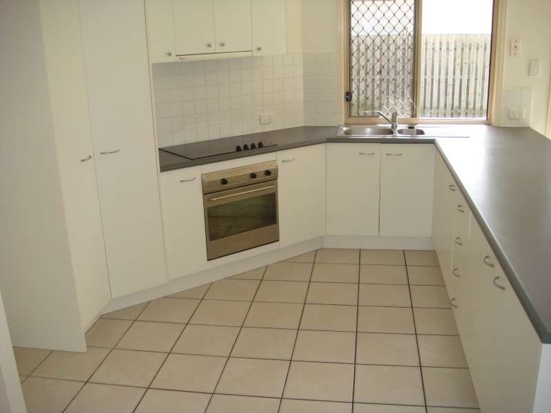 27 Barrs Avenue, Oxenford QLD 4210